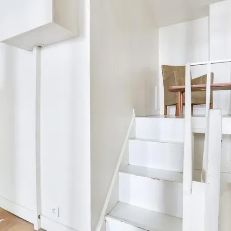 Apartment Beautiful Of 44m2 - 17th District