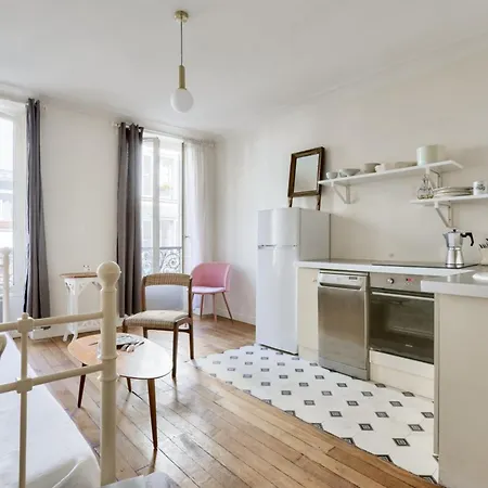 Beautiful Of 44m2 - 17th District Apartment